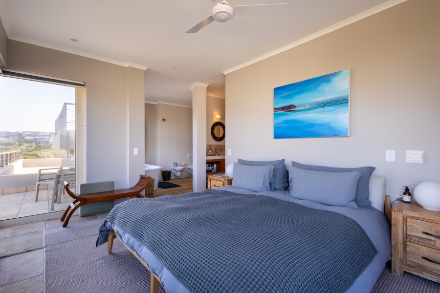 4 Bedroom Property for Sale in Whale Rock Beach Western Cape
